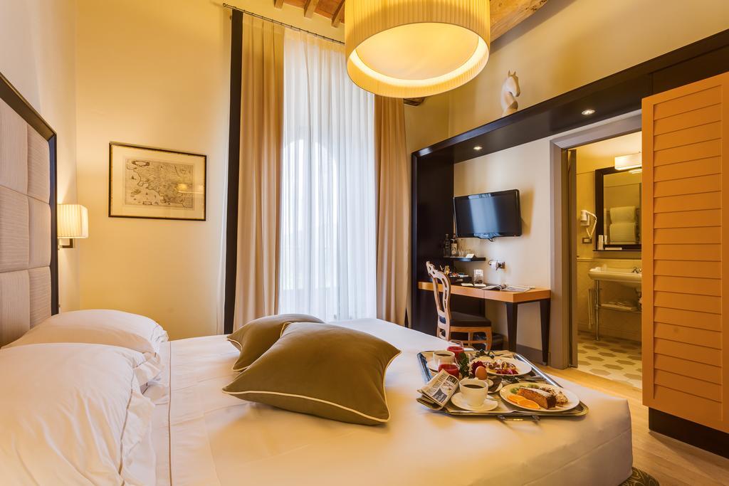 Castello La Leccia Villa คาสเตลลินาอินเคียนติ ภายนอก รูปภาพ